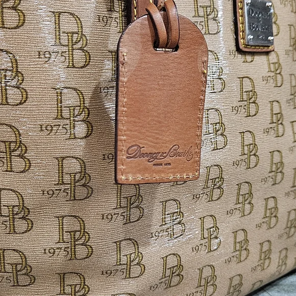 Dooney & Bourke DB 1975 Monogram Tote Bag – Tan/Brown -Like New! - Picture 8 of 16